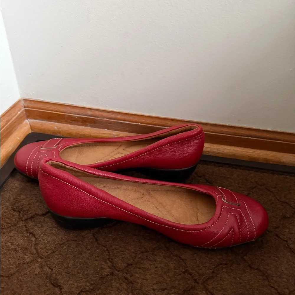 Naturalizer streamlined ballet